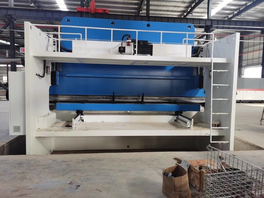 600tn/4600 CNC প্রেস ব্রেক Y1,Y2,X R+চালিত ডিফ্লেকশন টেবিল